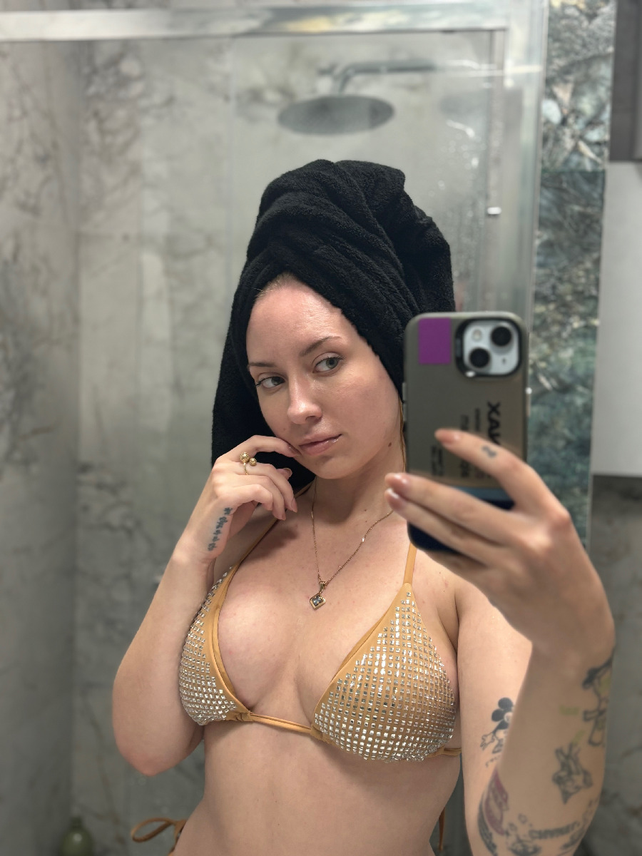 Nude girl KateV in Huainan