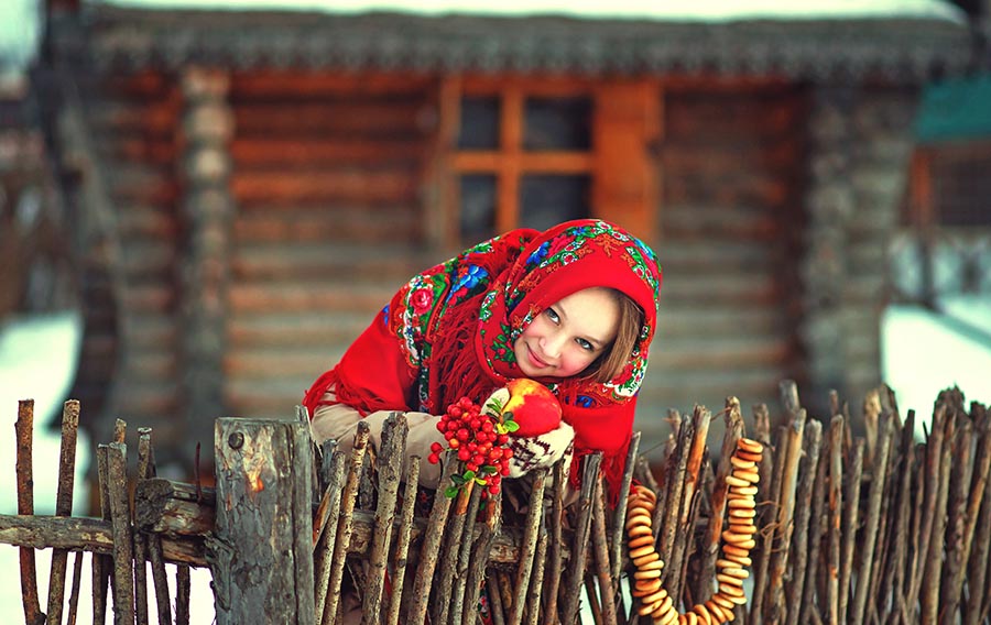 Sexy girl Women in Slavic costumes in Huainan