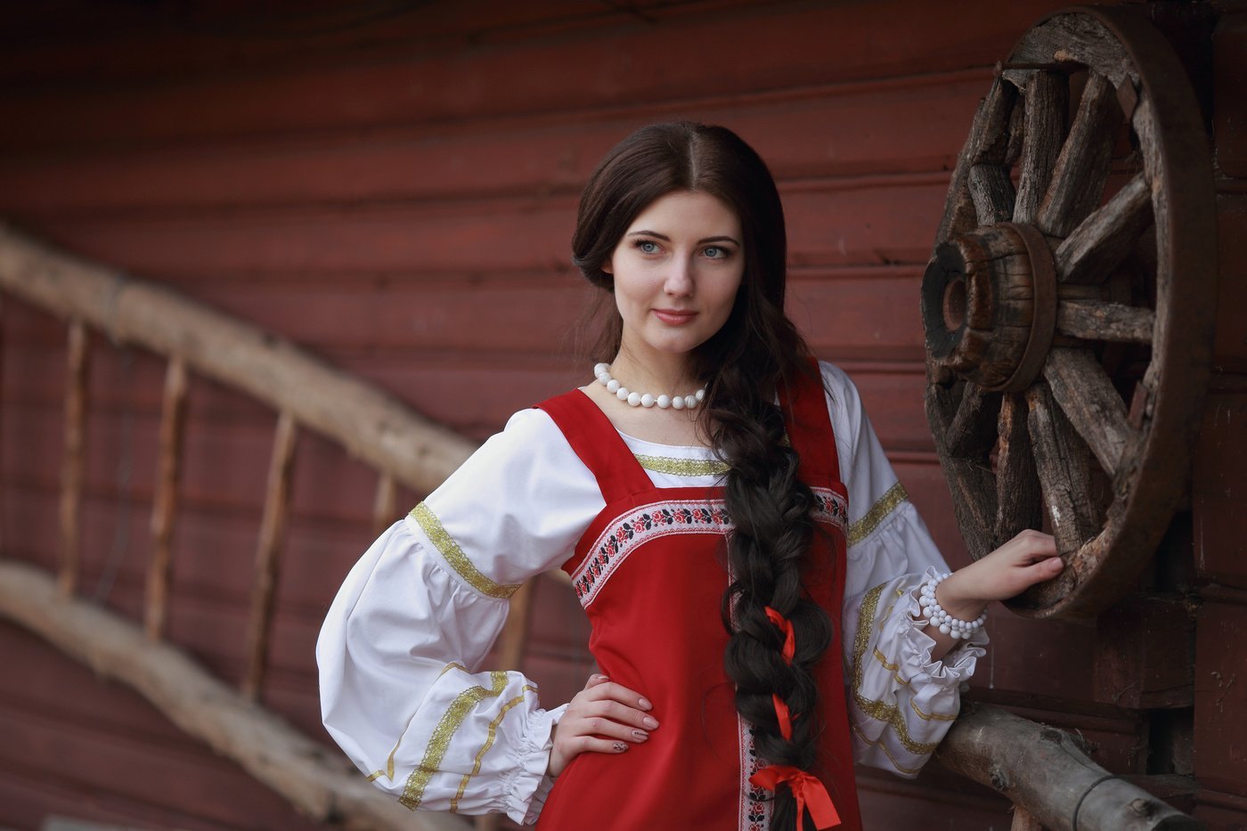 Girls in Slavic costumes in Huainan
