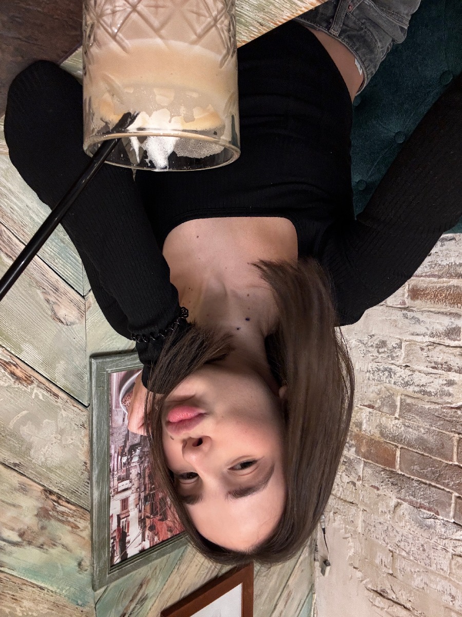 Fresh photos, fresh mood — Tina online in Huainan